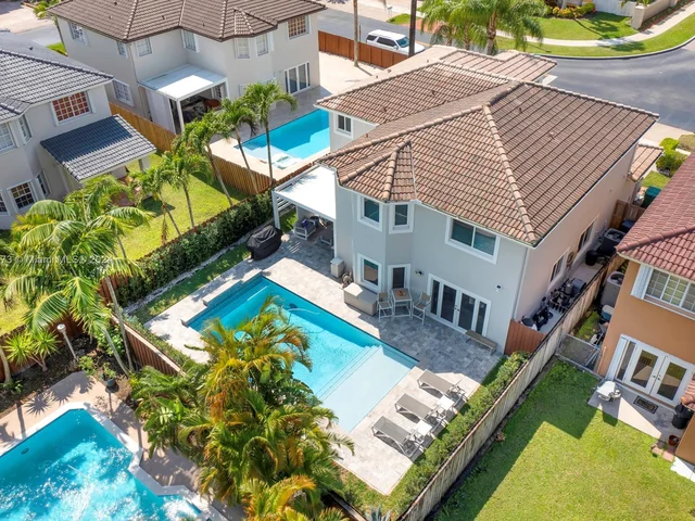 10103 SW 166th Ct, Miami FL 33196