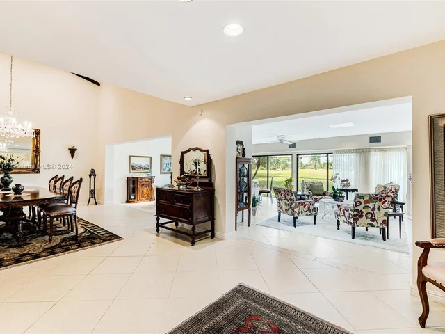 2005 Saint Andrews Rd # 123, Hollywood FL 33021