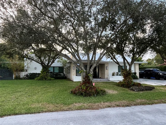 17120 SW 89th Ct, Palmetto Bay FL 33157
