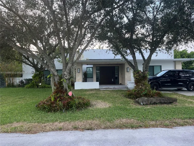 17120 SW 89th Ct, Palmetto Bay FL 33157