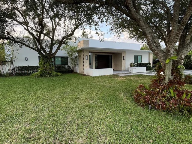 17120 SW 89th Ct, Palmetto Bay FL 33157