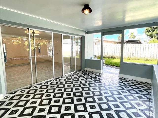 2412 Andros Ln, Fort Lauderdale FL 33312