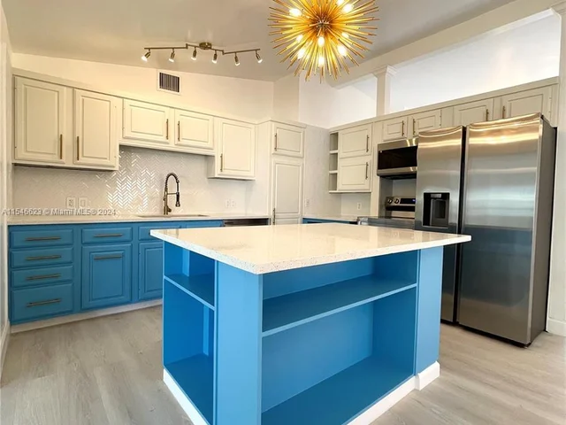 2412 Andros Ln, Fort Lauderdale FL 33312