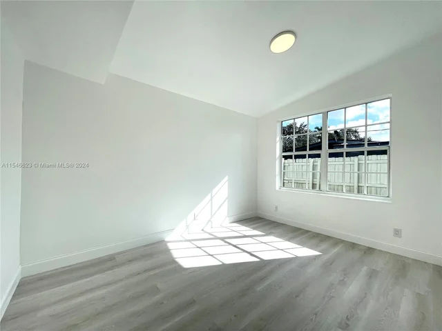 2412 Andros Ln, Fort Lauderdale FL 33312