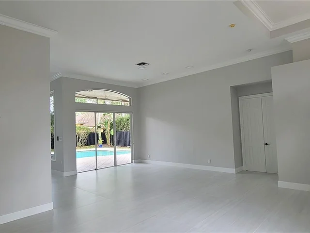 148 NW 108th WAY, Plantation FL 33324