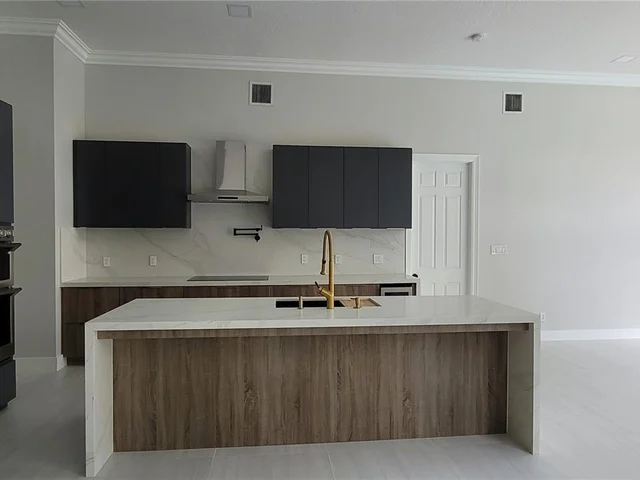 148 NW 108th WAY, Plantation FL 33324