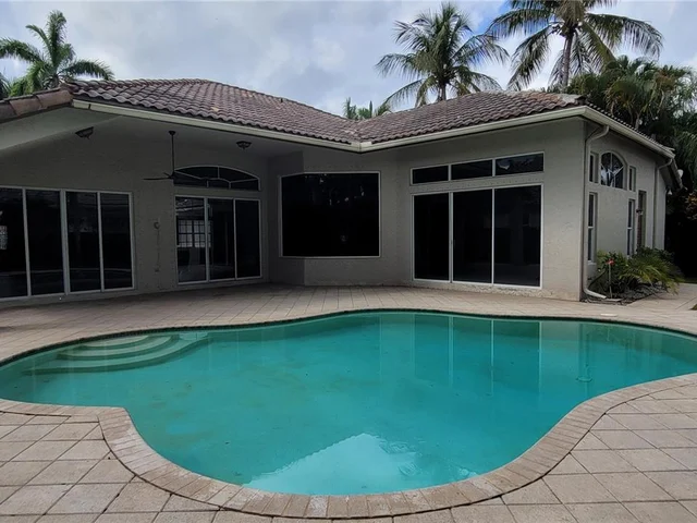 148 NW 108th WAY, Plantation FL 33324