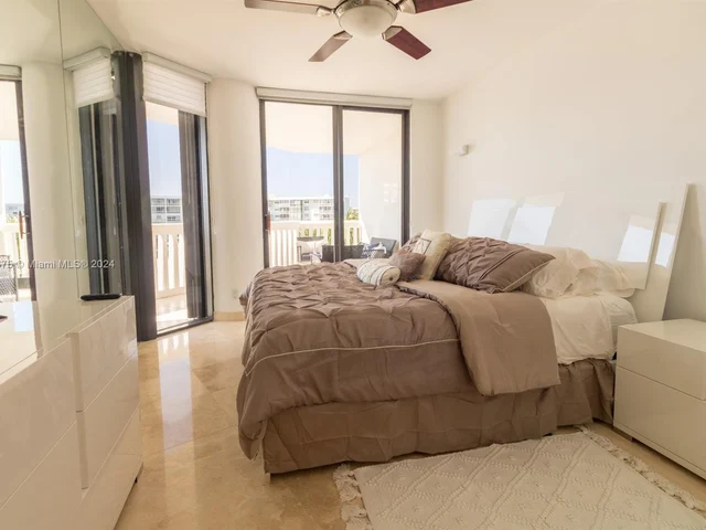 1000 W Island Blvd # 311, Aventura FL 33160