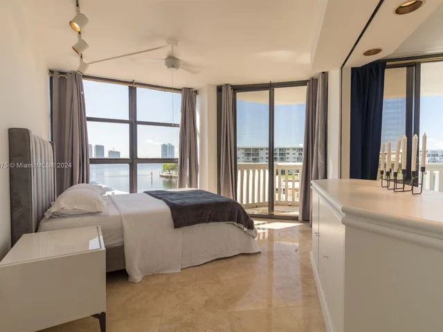 1000 W Island Blvd # 311, Aventura FL 33160