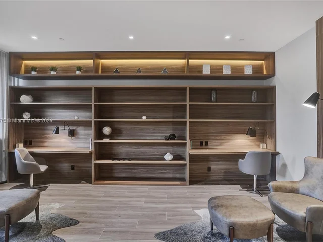 1000 W Island Blvd # 311, Aventura FL 33160