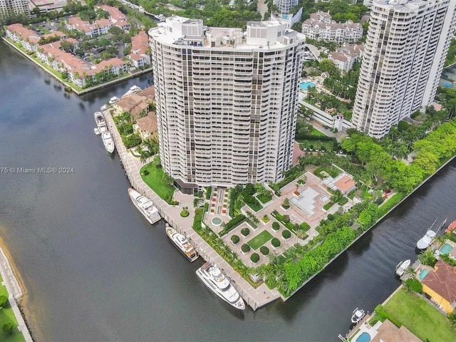 1000 W Island Blvd # 311, Aventura FL 33160