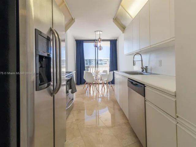 1000 W Island Blvd # 311, Aventura FL 33160