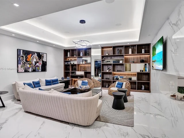 1000 W Island Blvd # 311, Aventura FL 33160