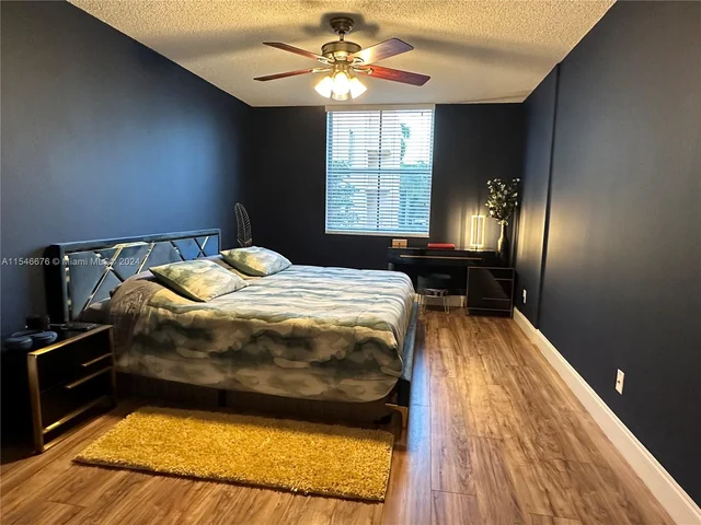 1450 SE 3rd Ave # 206, Dania Beach FL 33004