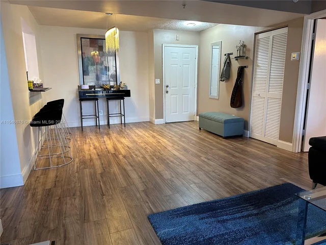 1450 SE 3rd Ave # 206, Dania Beach FL 33004