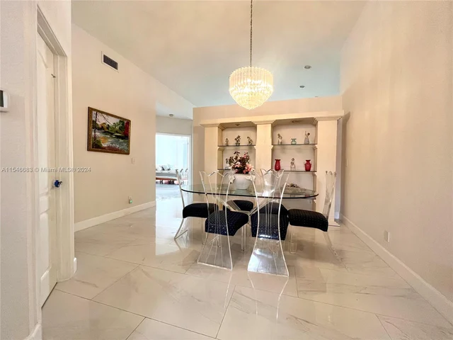 9764 NW 32nd St, Doral FL 33172