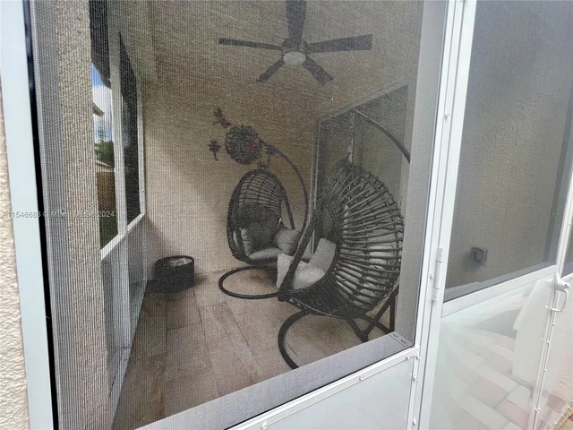 9764 NW 32nd St, Doral FL 33172