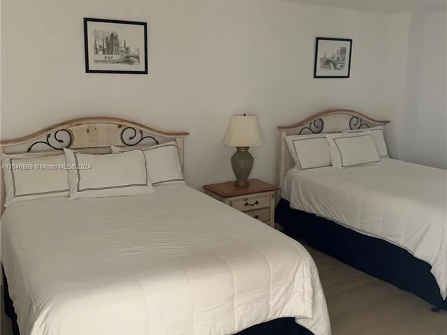 5161 Collins Ave # 1717, Miami Beach FL 33140