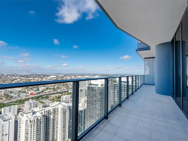 1000 Brickell Plaza # 5906, Miami FL 33131