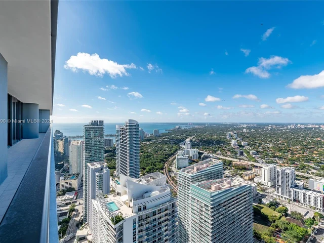 1000 Brickell Plaza # 5906, Miami FL 33131