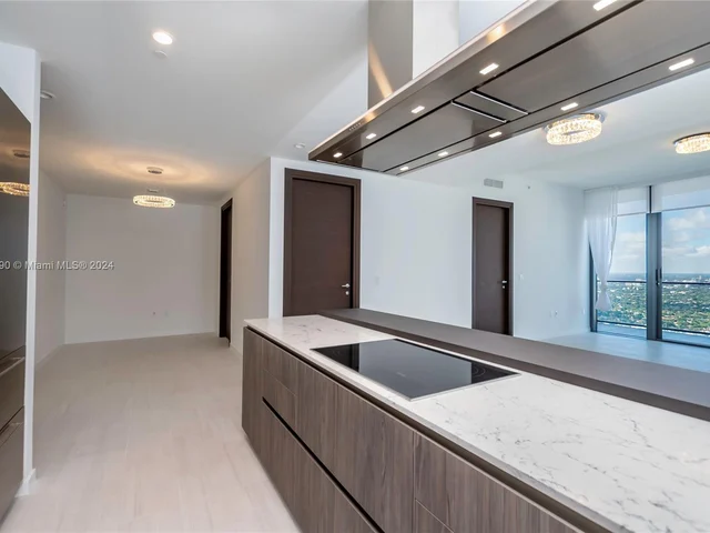 1000 Brickell Plaza # 5906, Miami FL 33131