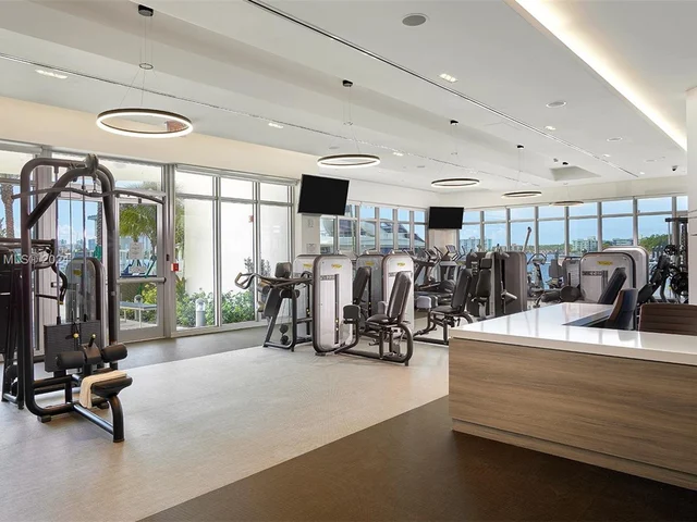 17301 Biscayne Blvd # 207, North Miami Beach FL 33160