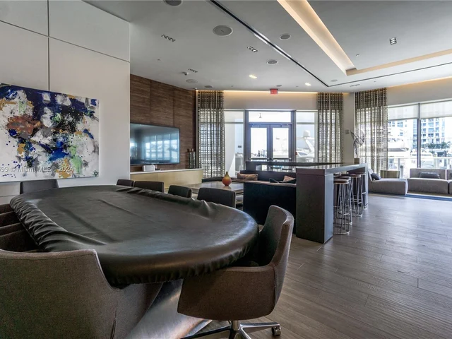 17301 Biscayne Blvd # 207, North Miami Beach FL 33160