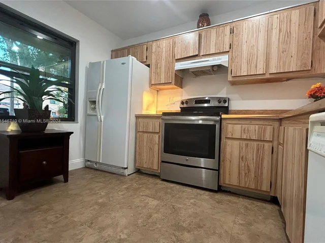 224 NW 106th Ter # 0, Pembroke Pines FL 33026