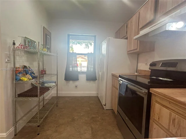 224 NW 106th Ter # 0, Pembroke Pines FL 33026