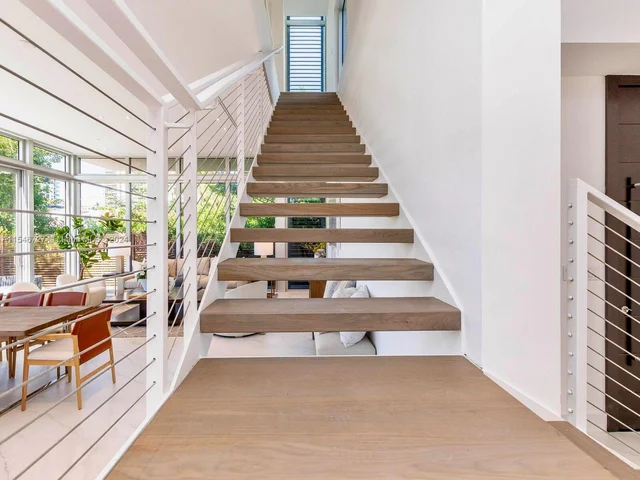 3750 Yacht Club Dr, Aventura FL 33180