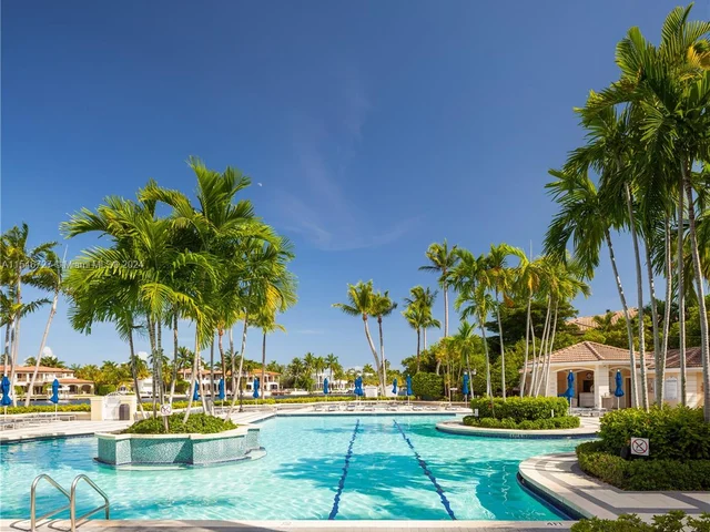 3750 Yacht Club Dr, Aventura FL 33180