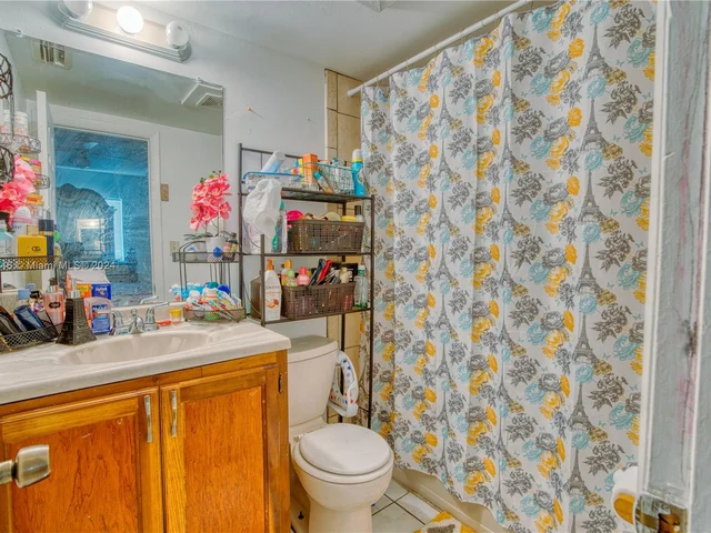 2641 Riverside Dr # 6, Coral Springs FL 33065