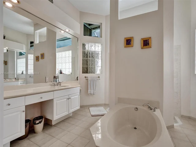 4985 NW 120th Ave, Coral Springs FL 33076