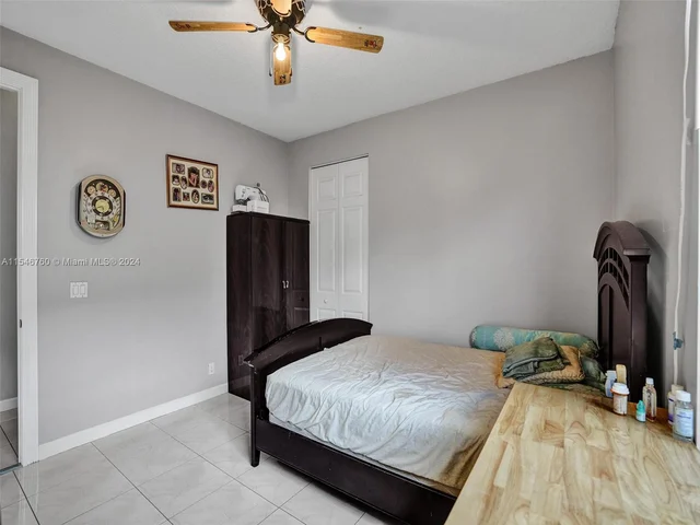 4985 NW 120th Ave, Coral Springs FL 33076