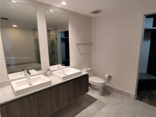 801 S Miami Ave # 2405, Miami FL 33130