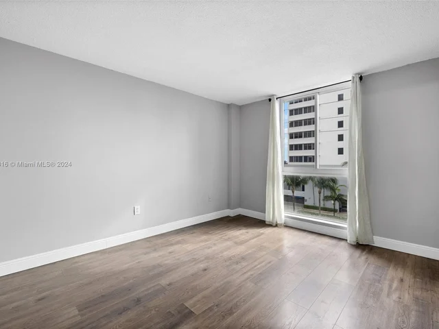 7928 West Dr # 405, North Bay Village FL 33141