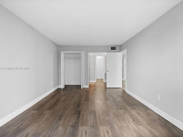 7928 West Dr # 405, North Bay Village FL 33141