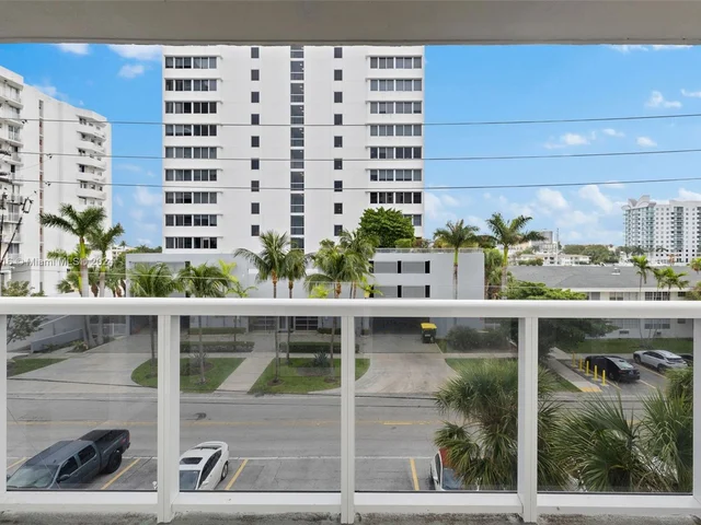 7928 West Dr # 405, North Bay Village FL 33141