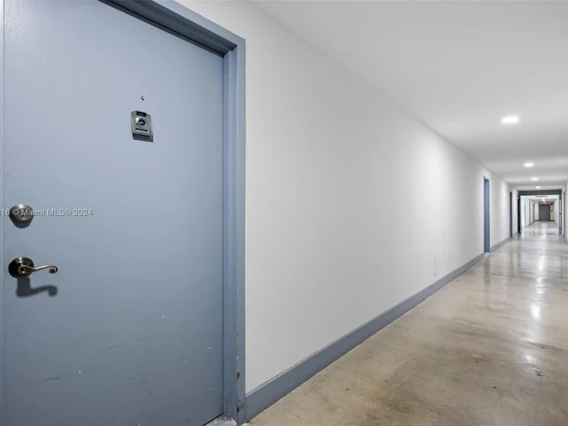 7928 West Dr # 405, North Bay Village FL 33141