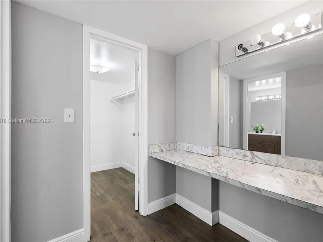 7928 West Dr # 405, North Bay Village FL 33141