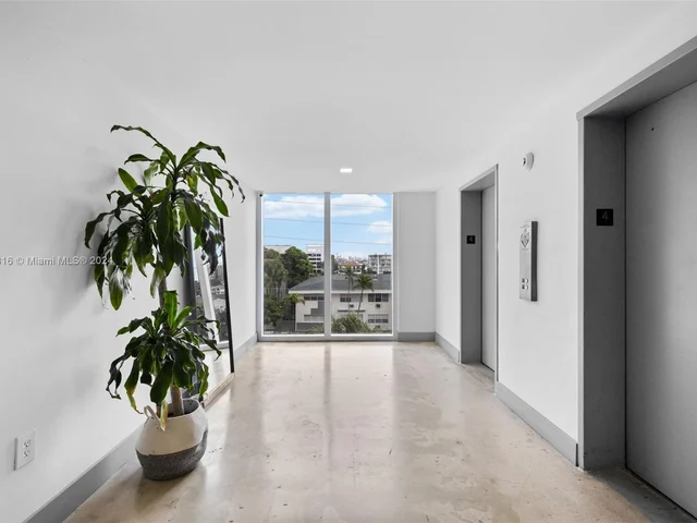 7928 West Dr # 405, North Bay Village FL 33141