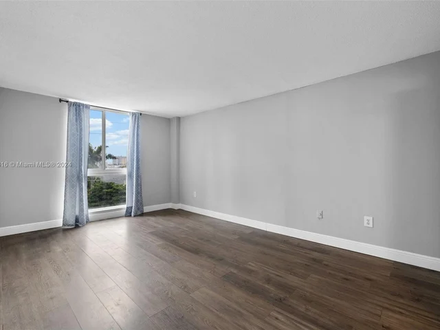 7928 West Dr # 405, North Bay Village FL 33141