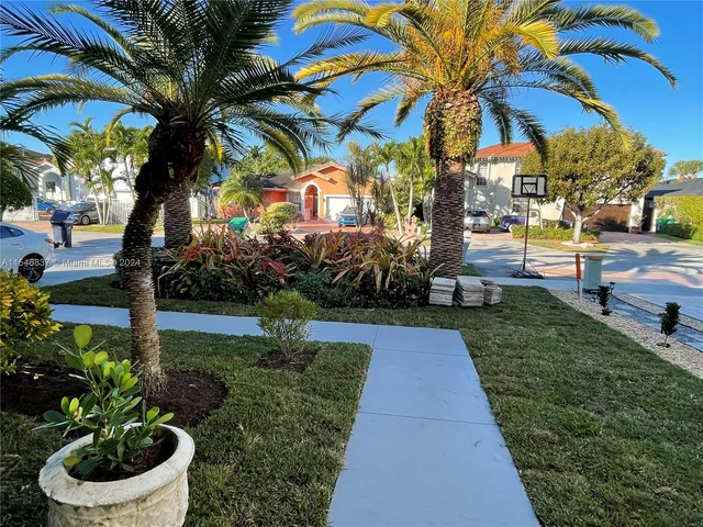 4371 SW 159th Path, Miami FL 33185