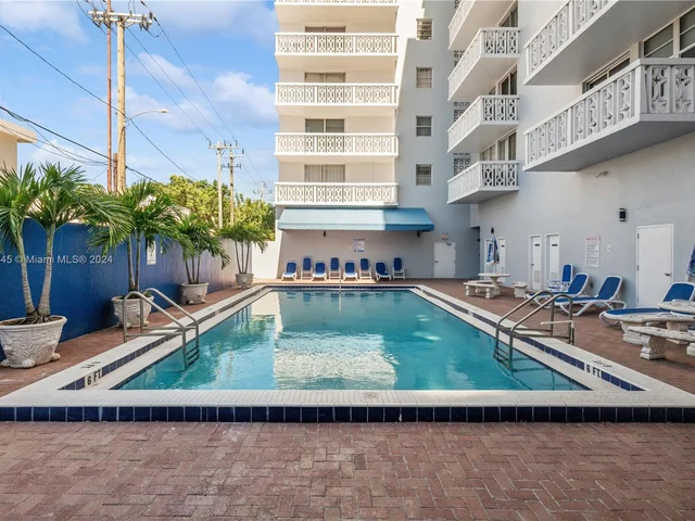 1020 Meridian Ave # 401, Miami Beach FL 33139