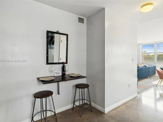 1020 Meridian Ave # 401, Miami Beach FL 33139