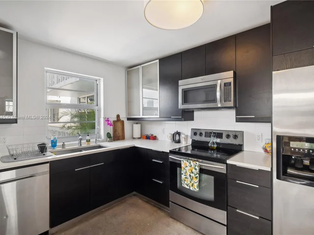 1020 Meridian Ave # 401, Miami Beach FL 33139