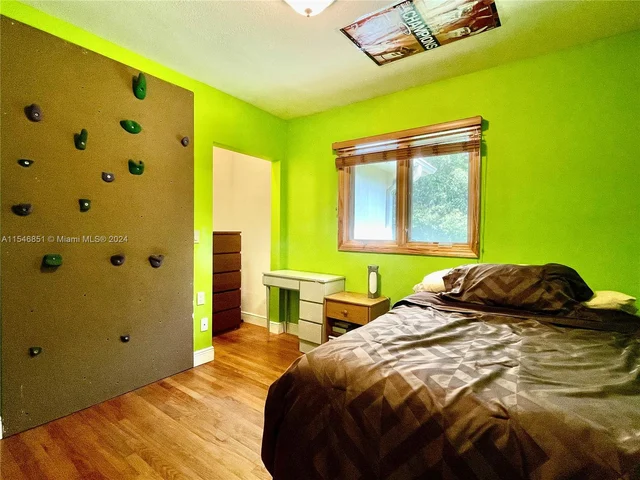 5800 SW 33rd Ave, Hollywood FL 33312