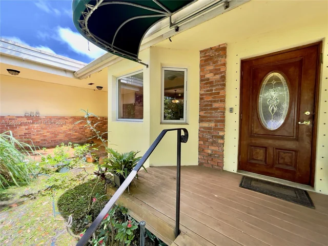 5800 SW 33rd Ave, Hollywood FL 33312