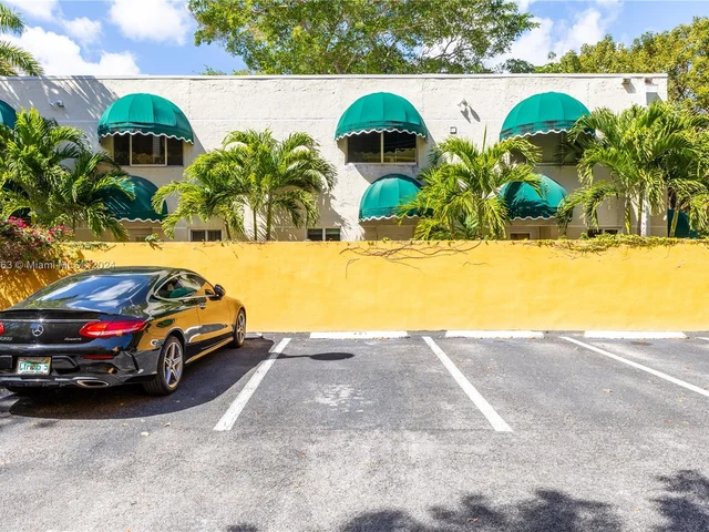 2756 Day Ave # 401, Miami FL 33133