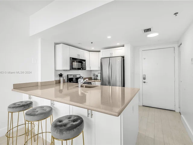 2756 Day Ave # 401, Miami FL 33133
